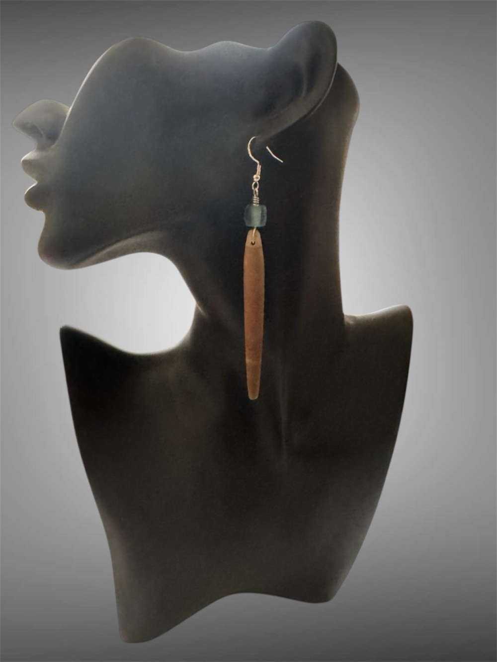 WANA (SEA URCHIN) SPIKE EARRINGS - Picture 3 of 7